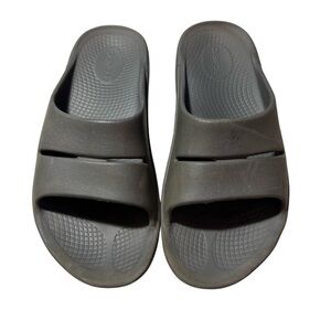 OOFOS Charcoal Slide Sandals